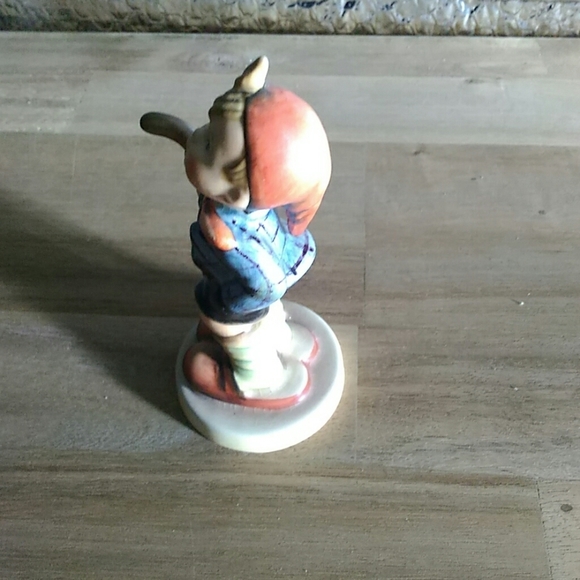 Hummel Figurine - Picture 3 of 4